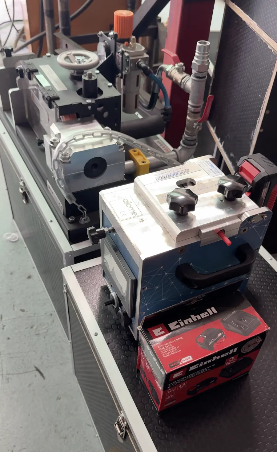 MiniSky and DynoSky Machines Shipped to the Netherlands
